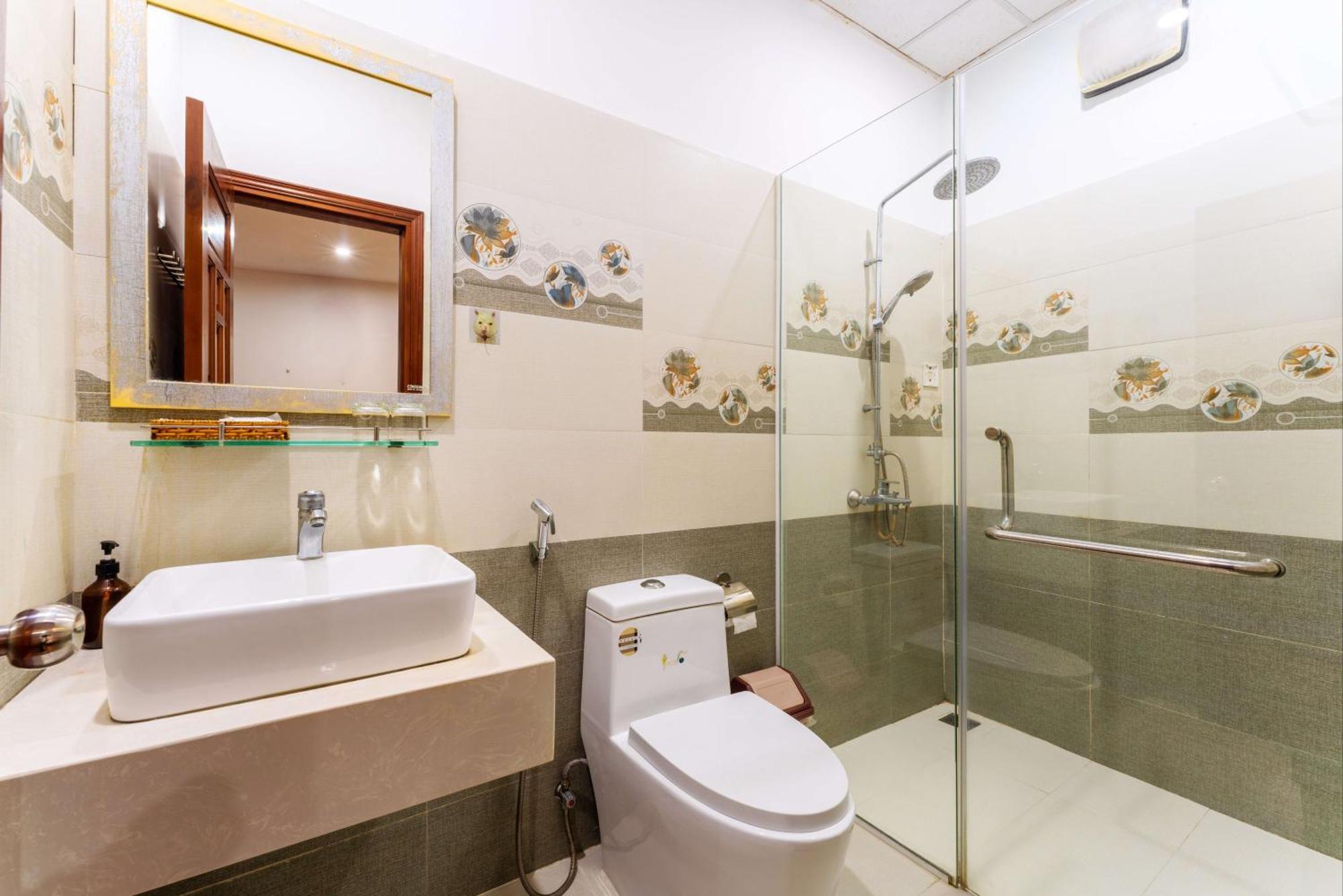 Cucumber Hostel ホイアン エクステリア 写真